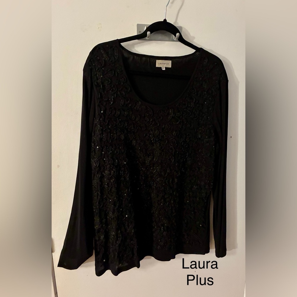 🎉 204 LAURA PLUS Black Embellished Women's Top